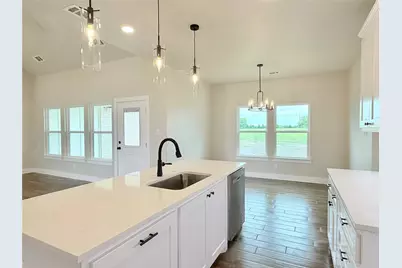 1013 Sabrina Court, Weatherford, TX 76085 - Photo 5