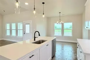 1013 Sabrina Ct, Weatherford, TX 76085 - Photo 5