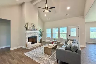 1013 Sabrina Ct, Weatherford, TX 76085 - Photo 5