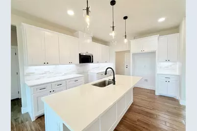 1013 Sabrina Court, Weatherford, TX 76085 - Photo 9