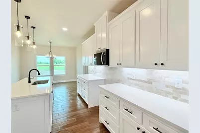 1013 Sabrina Court, Weatherford, TX 76085 - Photo 11