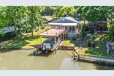 210 Harbor Drive, Gun Barrel City, TX 75156 - Photo 1