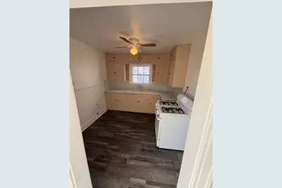 1321 Oak Street, Grand Prairie, TX 75050 - Photo 5