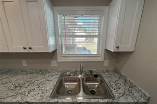 3009 Clover Dr, Mesquite, TX 75150 - Photo 9