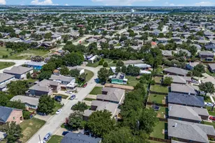 430 Woodgrove Dr, Little Elm, TX 75068 - Photo 17