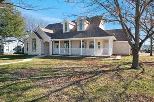 437 S First St, Krum, TX 76249 - Photo 7