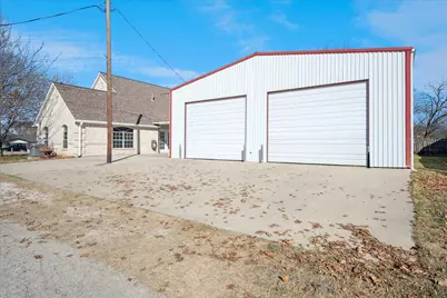437 S 1st Street, Krum, TX 76249 - Photo 31