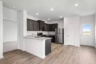 8317 White Wolf Trl, Ponder, TX 76259 - Photo 5