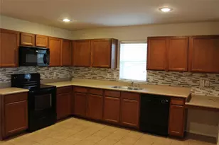 12732 Northern Pine Dr, Fort Worth, TX 76244 - Photo 5