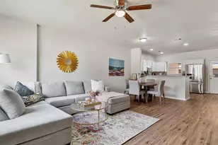 2305 Homewood Ln, Grand Prairie, TX 75050 - Photo 3