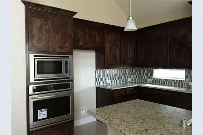 2560 Valley Glen Drive, Little Elm, TX 75068 - Photo 7