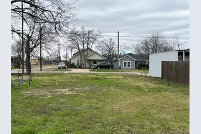 301 E 14th Avenue, Corsicana, TX 75110 - Photo 1