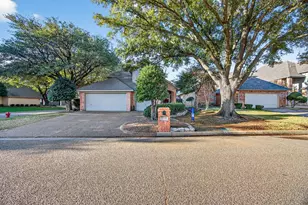 6218 Skylark Cir, North Richland Hills, TX 76180 - Photo 3