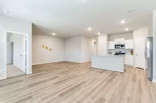 16433 Rosella Ln, Justin, TX 76247 - Photo 9