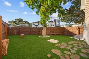 2626 Madera St, Dallas, TX 75206 - Photo 21