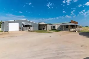 3525 County Rd 617, Venus, TX 76084 - Photo 17