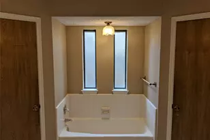 204 Bremen Dr, Hurst, TX 76054 - Photo 11