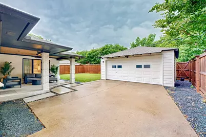 4423 Springside Lane, Dallas, TX 75214 - Photo 37