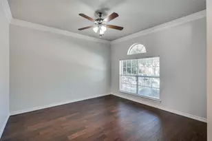 6433 Fianna Hills Dr, Fort Worth, TX 76132 - Photo 9