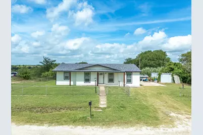 526 Jack Grace Hill Road, Bowie, TX 76230 - Photo 5