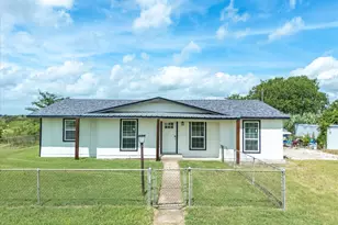 526 Jack Grace Hill Rd, Bowie, TX 76230 - Photo 1