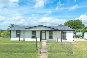 526 Jack Grace Hill Rd, Bowie, TX 76230 - Photo 33