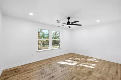 2300 N 52nd Street, Waco, TX 76710 - Photo 13