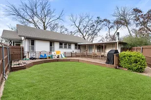205 Cynisca St, Waxahachie, TX 75165 - Photo 27