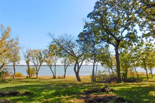 558 Jay, Shady Shores, TX 76208 - Photo 25