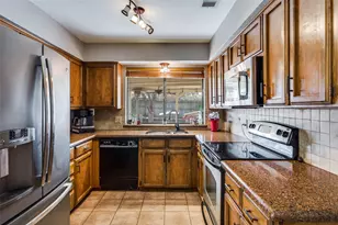 3981 Windhaven Rd, Fort Worth, TX 76133 - Photo 9