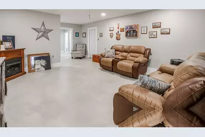 8140 Lavender Road, Springtown, TX 76082 - Photo 35