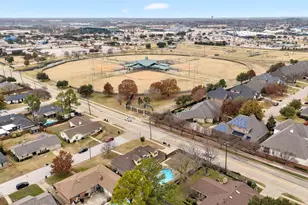 2032 Briar Trail, Hurst, TX 76054 - Photo 33