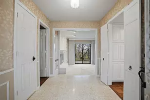 1004 Crowley Rd, Arlington, TX 76012 - Photo 11