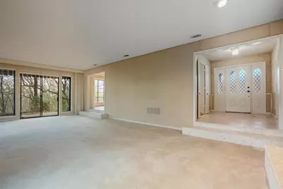 1004 Crowley Road, Arlington, TX 76012 - Photo 13