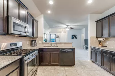 300 Black Bear Drive, McKinney, TX 75071 - Photo 9