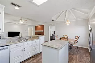 1133 Seminole Trail, Carrollton, TX 75007 - Photo 15