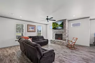 157 Crenshaw St, Stephenville, TX 76401 - Photo 19