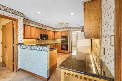 3705 Waycross Court, Arlington, TX 76016 - Photo 5