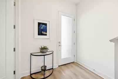 1901 S Harwood Street #107, Dallas, TX 75215 - Photo 5