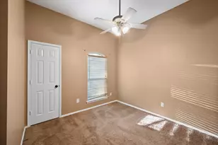 309 Shane Ln, Burleson, TX 76028 - Photo 17