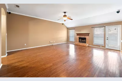 309 Shane Lane, Burleson, TX 76028 - Photo 9