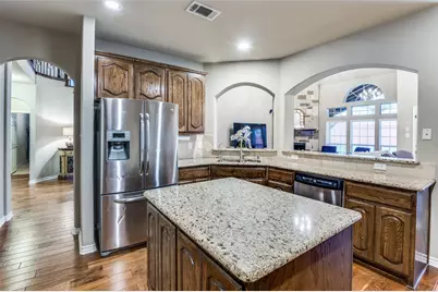 3032 Larreta, Grand Prairie, TX 75054 - Photo 7