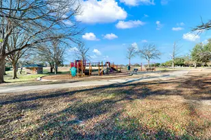 2719 N Spring Dr, Richardson, TX 75082 - Photo 31