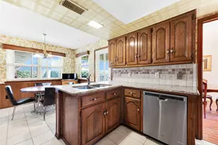 2719 N Spring Dr, Richardson, TX 75082 - Photo 9