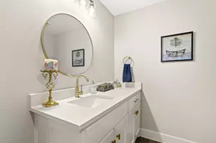 114 W Morton St, Denison, TX 75021 - Photo 11