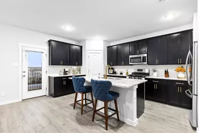 2108 Buffalo Hill Drive, Mesquite, TX 75149 - Photo 3