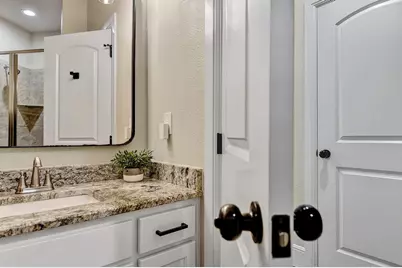 168 Lakeview Circle, Pilot Point, TX 76258 - Photo 25