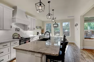 168 Lakeview Cir, Pilot Point, TX 76258 - Photo 11