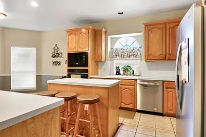 7621 Brook Meadow Lane, Fort Worth, TX 76133 - Photo 11