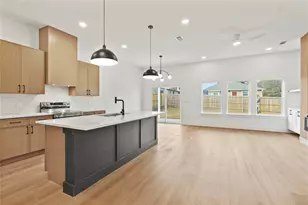 2447 Naoma St, Dallas, TX 75241 - Photo 3